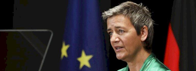 Vestager i dobbeltjob forsætter som konkurrencekommissær