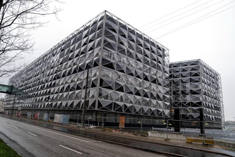 Venstre kræver transportminister i samråd om skandalebyggeri
