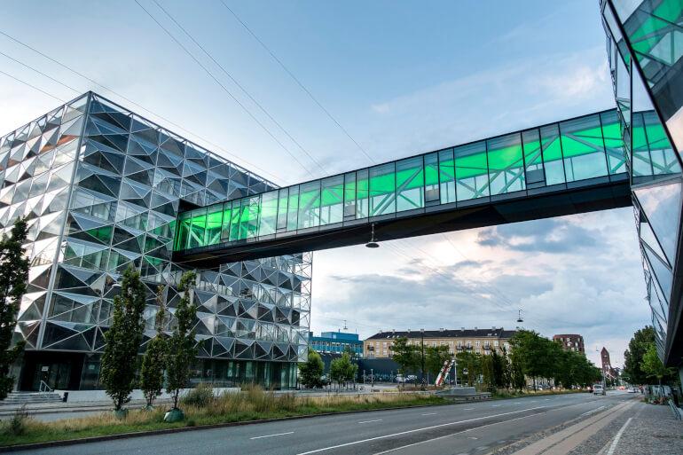 Teknikkæmpe stopper alt ekstraarbejde på Niels Bohr Bygningen