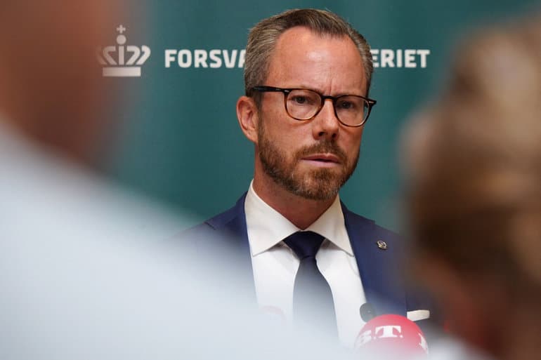 Forsvarsministeriet blev advaret om forhastet våbenindkøb