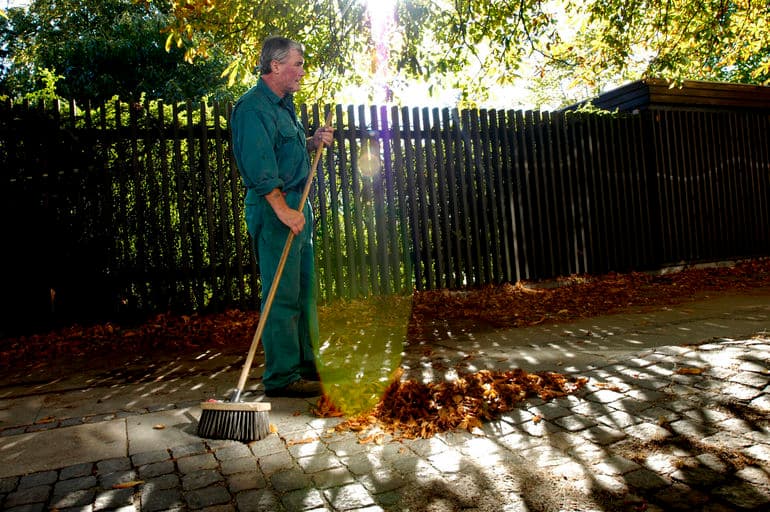 DI: Kommunerne kan spare over en halv mia. kr. ved udbud af vej- og parkopgaver