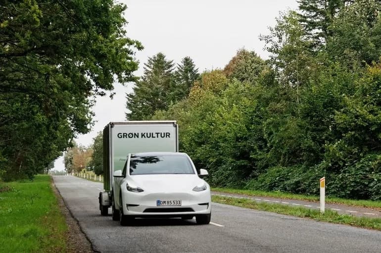 Nyudviklet batteritrailer skal med grøn energi levere strøm til koncerter