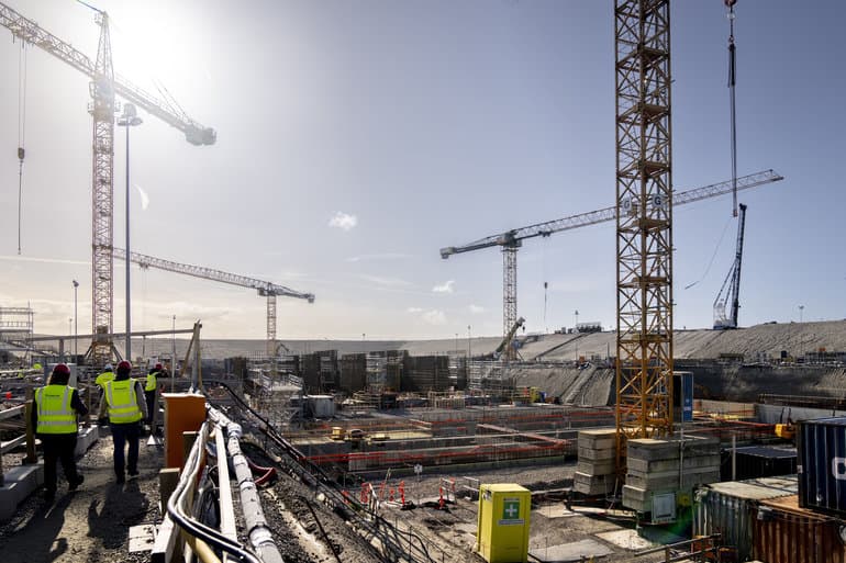 Femern-forbindelsens første tunnelelement er færdigstøbt