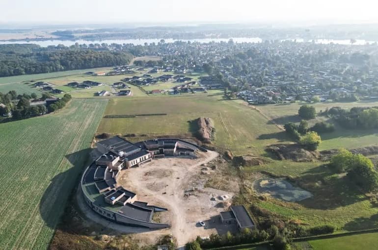 Guldborgsund finder entreprenør til færdiggørelse af svanemærket skole