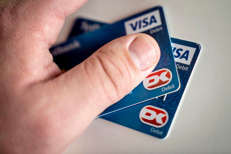 Ministerbrug af kreditkort har været i strid med reglerne 29 gange