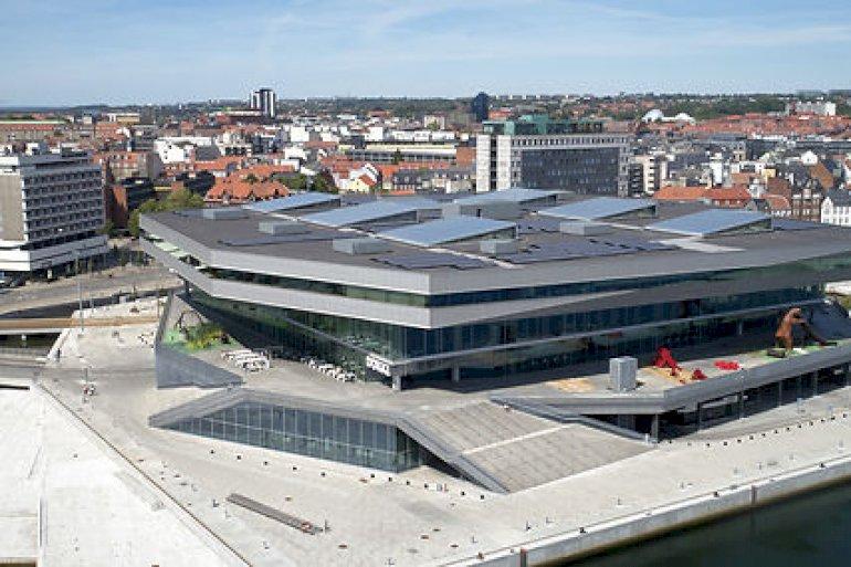Aarhus på ny kurs med de ulovlige erhvervslokaler på Dokk1